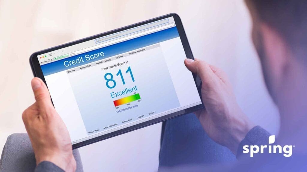 Average credit scores by province in Canada shown on tablet